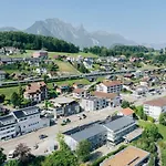 Jungfrau In See- Und Bergnaehe, Modern, Mit Balkon Und Aussicht Fuer 4 Gaeste * 施皮茨