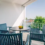 Jungfrau In See- Und Bergnaehe, Modern, Mit Balkon Und Aussicht Fuer 4 Gaeste Appartamento