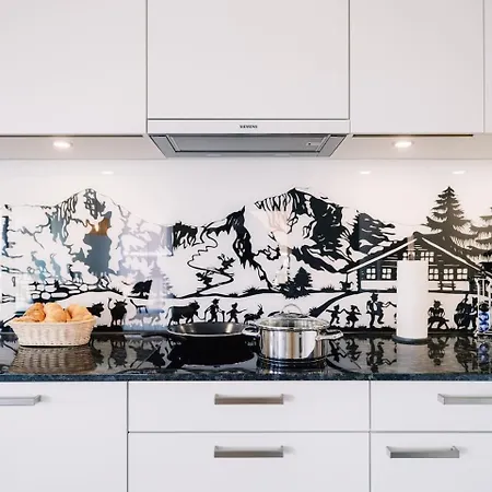 Jungfrau In See- Und Bergnaehe, Modern, Mit Balkon Und Aussicht Fuer 4 Gaeste