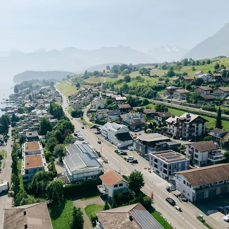 Jungfrau In See- Und Bergnaehe, Modern, Mit Balkon Und Aussicht Fuer 4 Gaeste Spiez