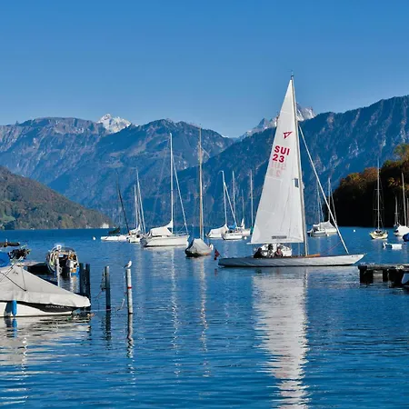 Jungfrau In See- Und Bergnaehe, Modern, Mit Balkon Und Aussicht Fuer 4 Gaeste Spiez
