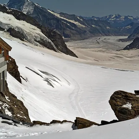 Jungfrau In See- Und Bergnaehe, Modern, Mit Balkon Und Aussicht Fuer 4 Gaeste