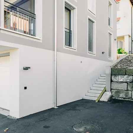 Jungfrau In See- Und Bergnaehe, Modern, Mit Balkon Und Aussicht Fuer 4 Gaeste Apartment *