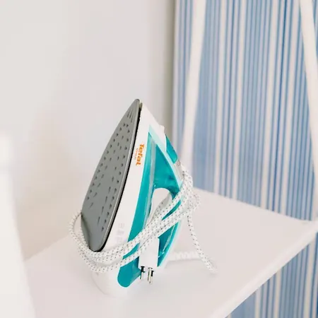 Jungfrau In See- Und Bergnaehe, Modern, Mit Balkon Und Aussicht Fuer 4 Gaeste Spiez