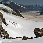 Jungfrau In See- Und Bergnaehe, Modern, Mit Balkon Und Aussicht Fuer 4 Gaeste